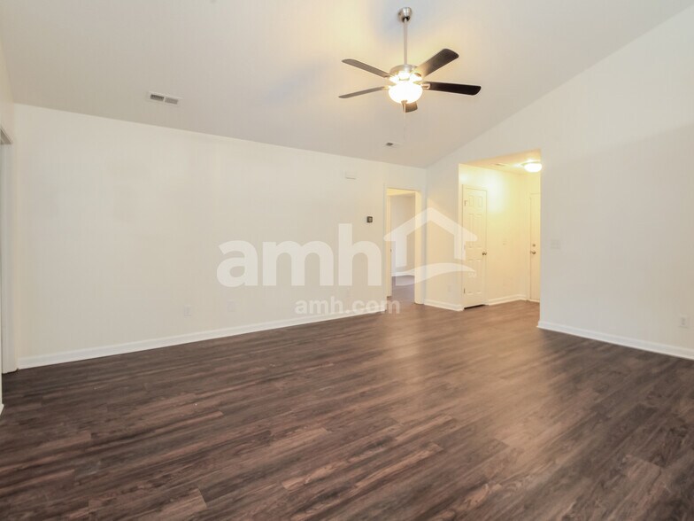 Building Photo - 7262 Copperfield Ct