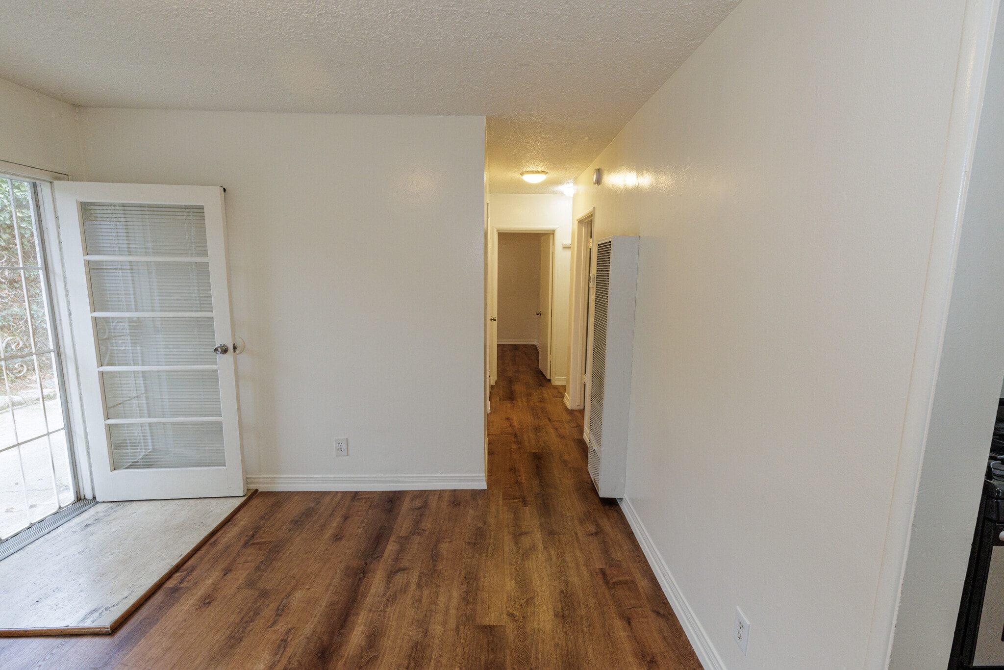 Building Photo - 547 Brooks Ave