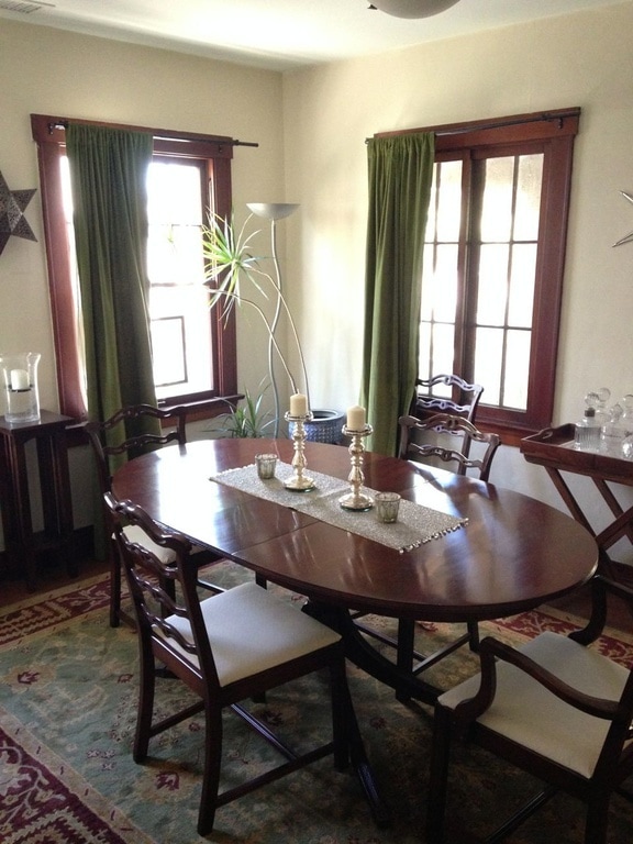 Bright dining room. - 862 Allen Ave
