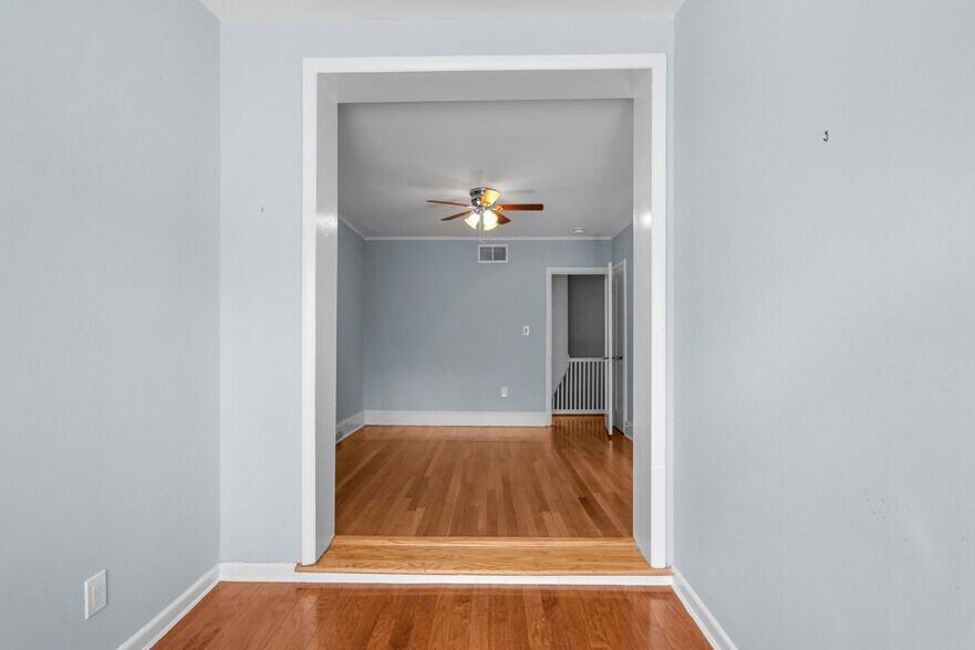 Building Photo - 1711 37th St NW
