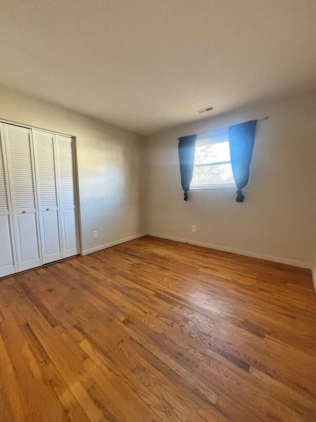 Building Photo - Charming 3br, 1.5 bth Home in Western Branch