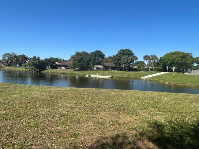 Building Photo - 12768 Westhampton Cir
