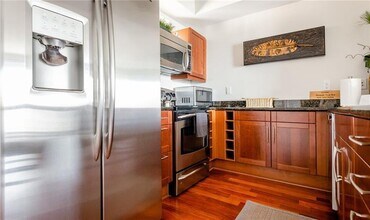 Building Photo - 7270 SW 88th St