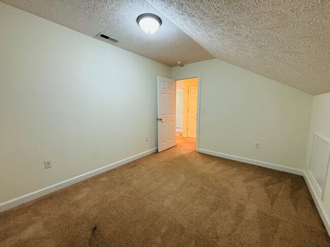 Building Photo - 1030-1060 - Elk Drive