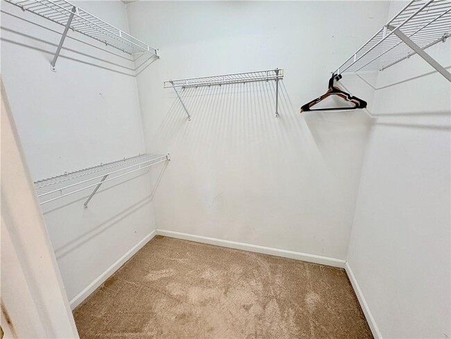 Building Photo - 1667 Woodsford Rd