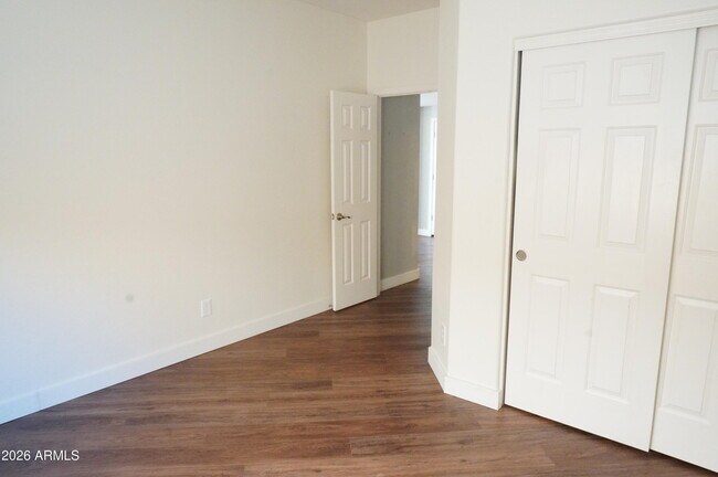 Building Photo - 15410 S 17th Ln