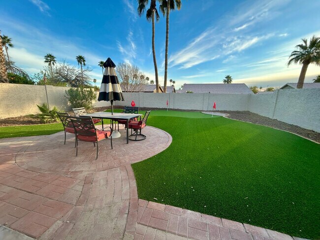 Building Photo - 4212 E Sandia St