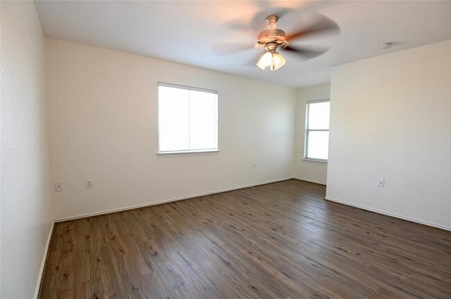 Building Photo - 5820 Angel Dr