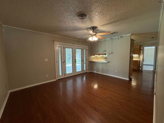 Building Photo - 1516 Rita Ln