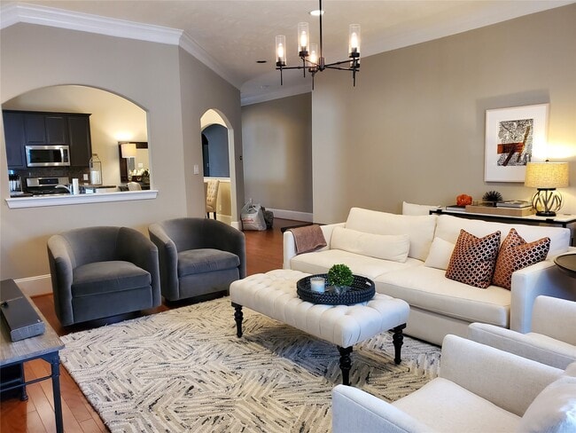 Building Photo - 15939 Cottage Ivy Cir