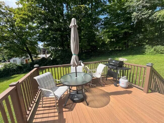 Deck - 53 Center St