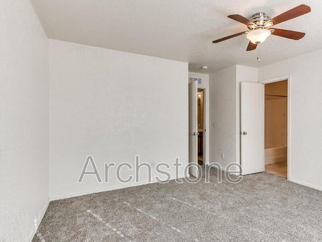 Building Photo - 5508 Del Creek Rd