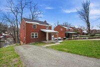 Building Photo - 1219 Circle Dr