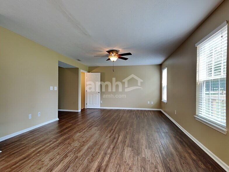 Building Photo - 1164 Turfway Ct