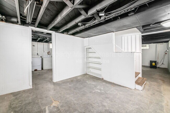 Building Photo - 1790 E Cooke Rd