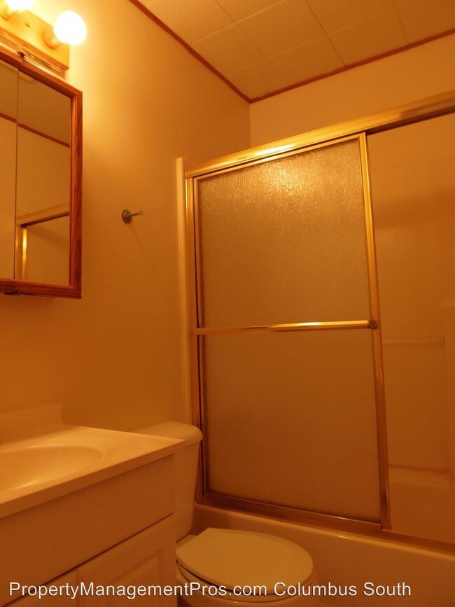 Building Photo - 4 br, 1 bath House - 4099 Rickenbacker Avenue