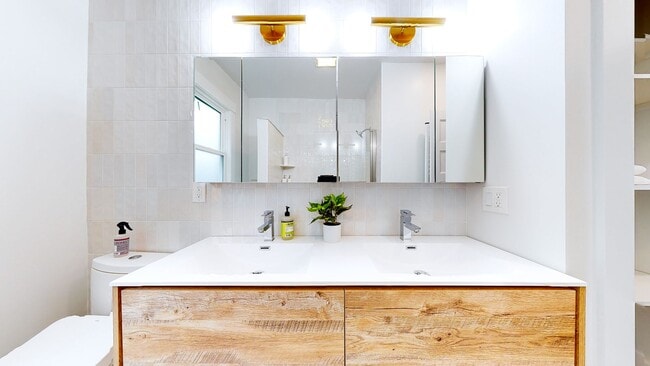 Building Photo - 276-278 Willow St