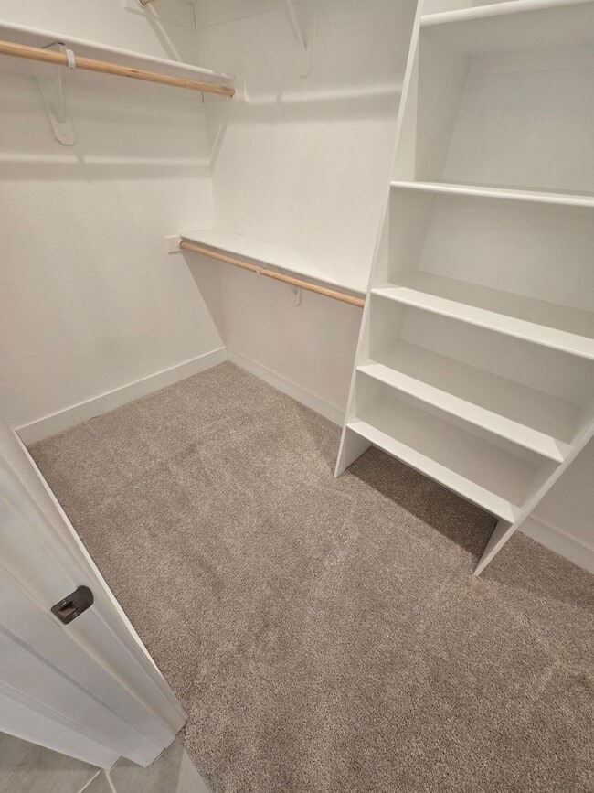 Building Photo - 3748 Tate St