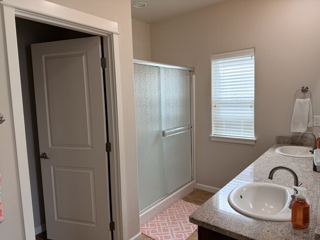 Building Photo - 301 Wintersage