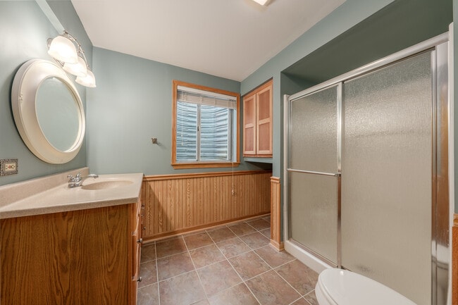 Building Photo - 1065 Red Clover Dr