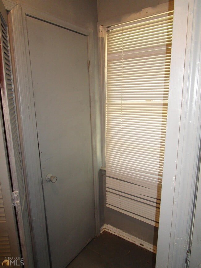 Building Photo - 803 Grosso Ave