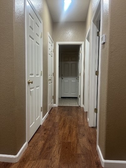 Building Photo - 2120 Stonewater Dr