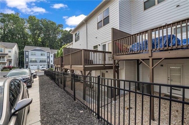 Building Photo - 3014 Liberty Way NW