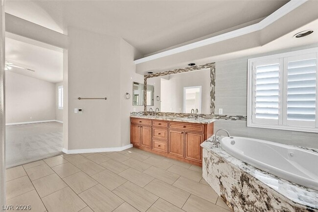 Building Photo - 9515 Gainey Ranch Ave