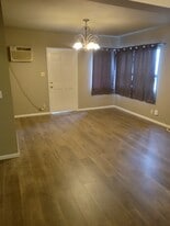 Building Photo - 11619 Archwood St