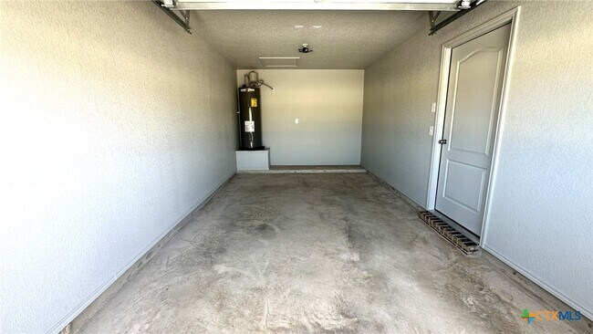 Building Photo - 127 Cameron Dr