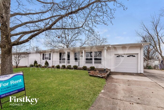 Building Photo - 370 Falcon Dr