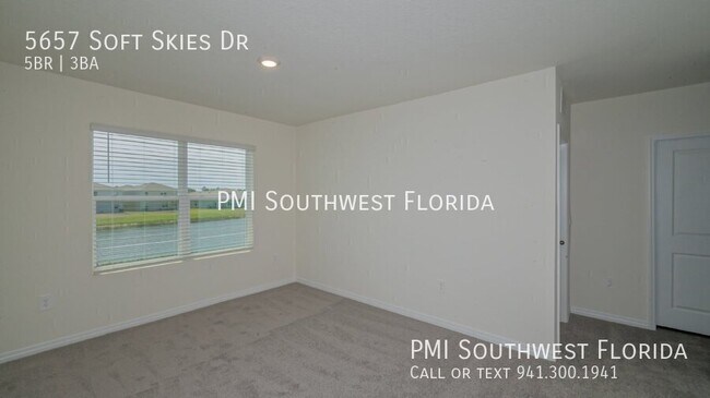 Building Photo - 5657 Soft Skies Dr