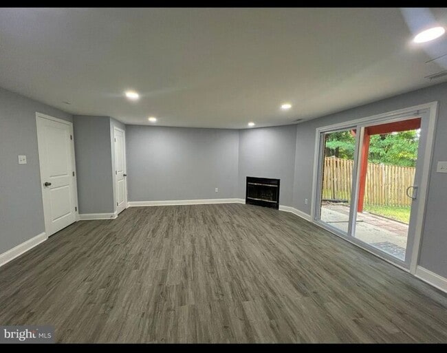 Building Photo - 43 Wellspring Cir