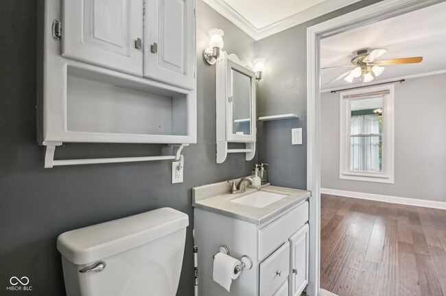 Building Photo - 1920 E 67th St