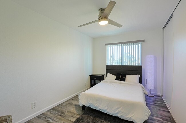 Building Photo - 2437 D Ave