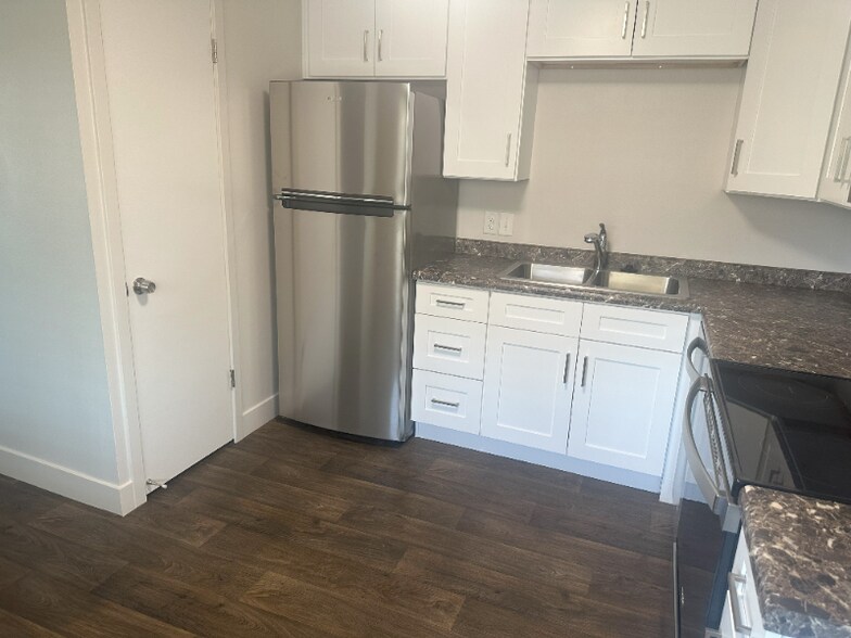 Building Photo - 2117 E 3300 S