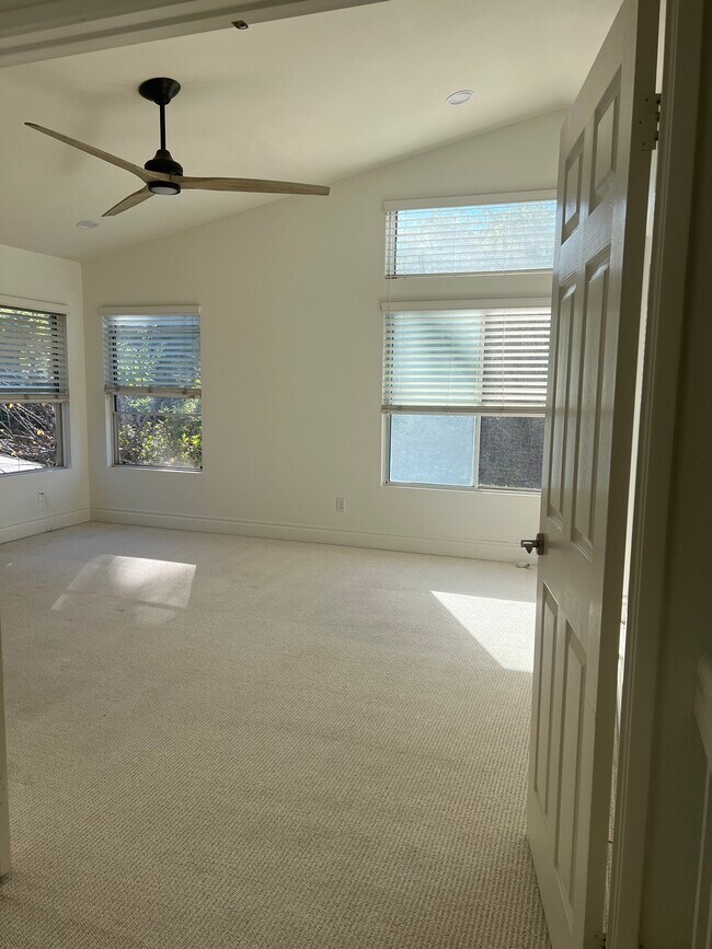 Building Photo - 11774 Evergold St