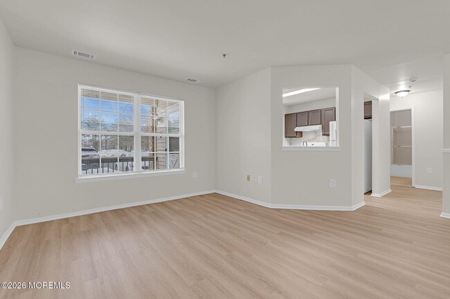 Building Photo - 12 High Pointe Way