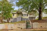 Building Photo - Newly renovated 3 bedroom, 1 bath home