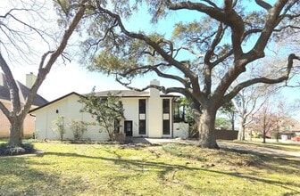 Building Photo - 190 Dawns Edge