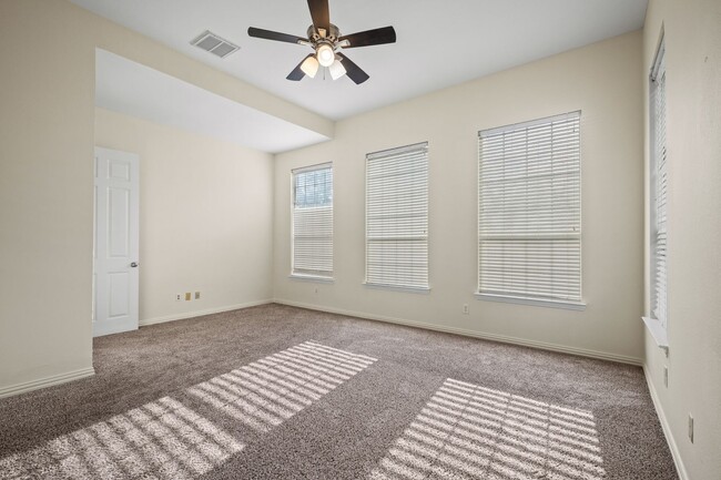 Building Photo - Stunning 4-Bedroom Rental Home with office...