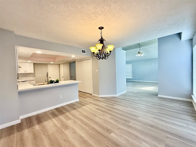 Building Photo - 9418 Westacre Pl