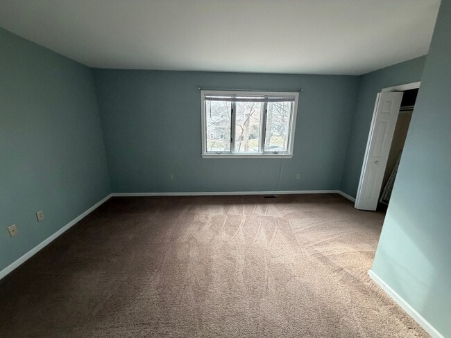 Building Photo - 7 Lenape Ln