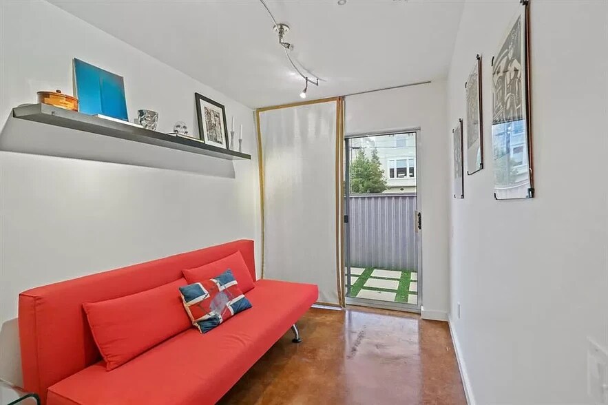 Building Photo - 2809 Crawford St