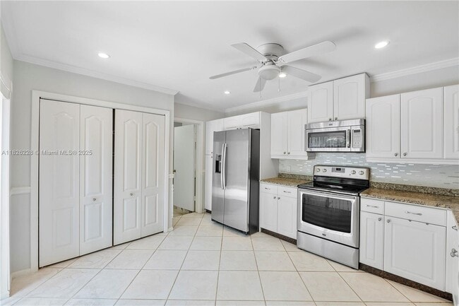 Building Photo - 23257 Boca Club Colony Cir