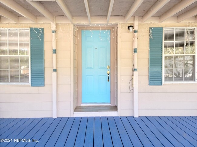 Building Photo - 7631 Timberwood Dr