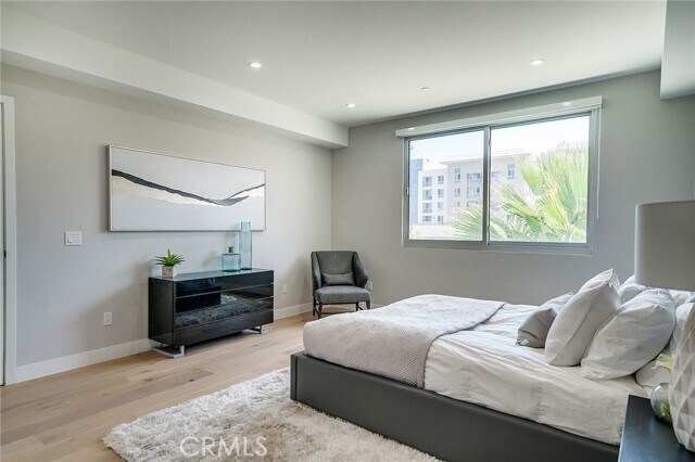 Building Photo - 1148 N Detroit St