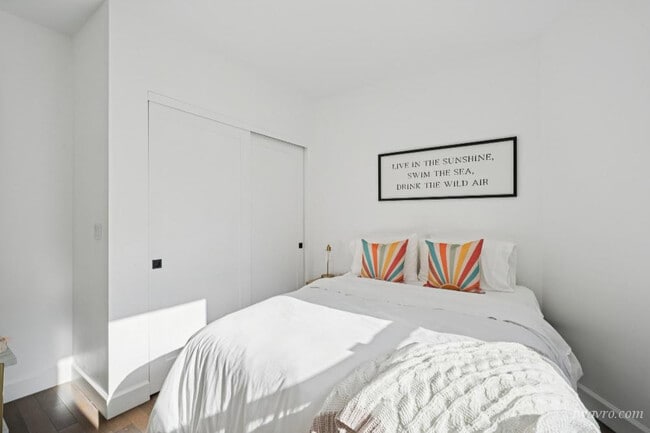 Building Photo - 919 Vallejo St