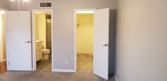 Building Photo - 7275 S Xenia Cir