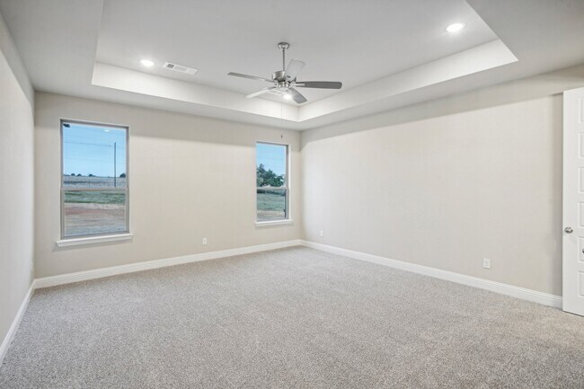 Building Photo - 1176 Paradise Pkwy